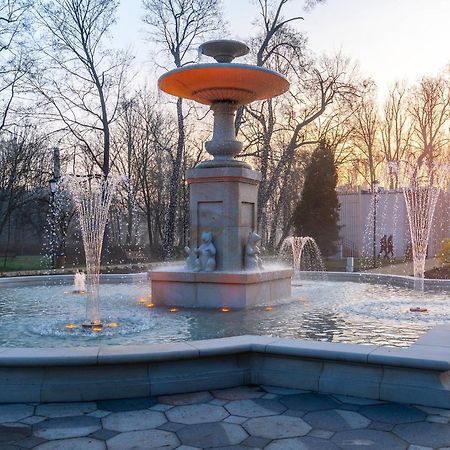 Europa22 "Apartament Delux" Z Wanna - Centrum Miasta Z Widokiem Na Staw Tomaszów Mazowiecki Exteriér fotografie