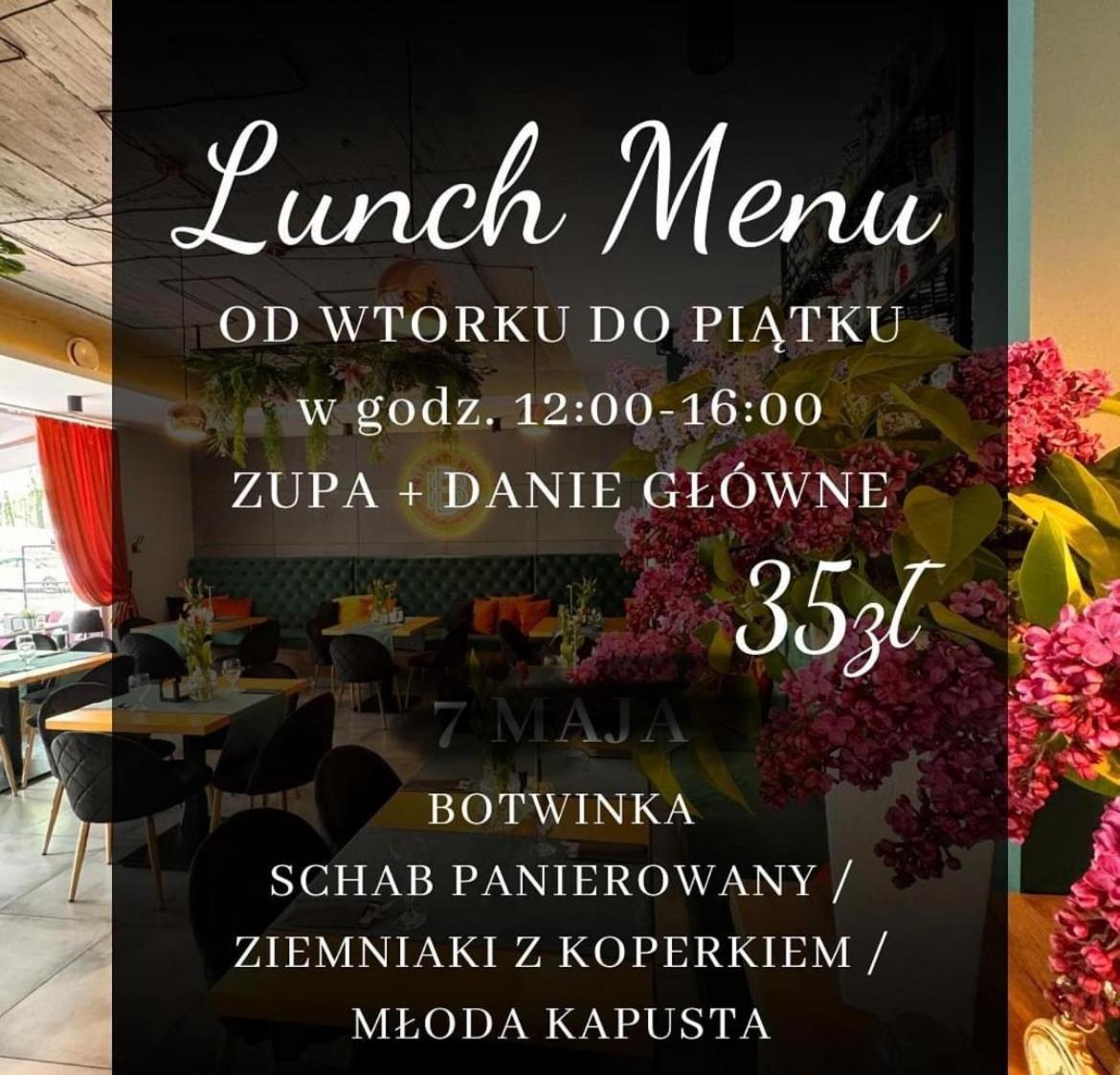 Europa22 "Apartament Delux" Z Wanna - Centrum Miasta Z Widokiem Na Staw Tomaszów Mazowiecki Exteriér fotografie