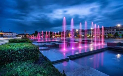 Europa22 "Apartament Delux" Z Wanna - Centrum Miasta Z Widokiem Na Staw Tomaszów Mazowiecki Exteriér fotografie